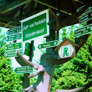 Wegweiser am Rennsteig